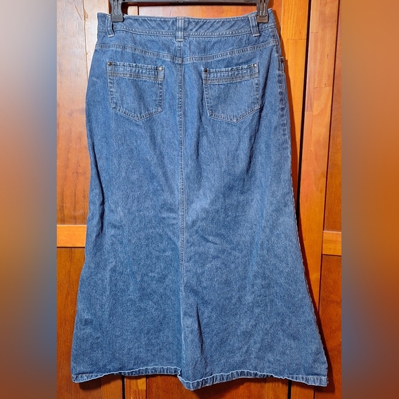 👢SONOMA denim skirt Size 10 - Picture 2 of 7